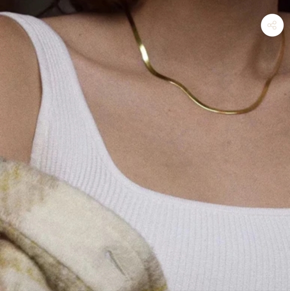 Gold Chain Athena Necklace - La Hera - Picture 2 of 6